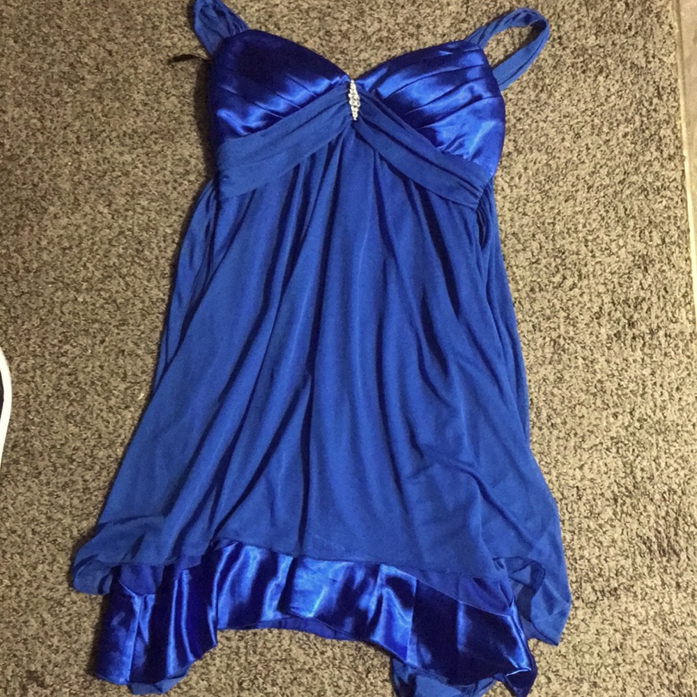 blue dress